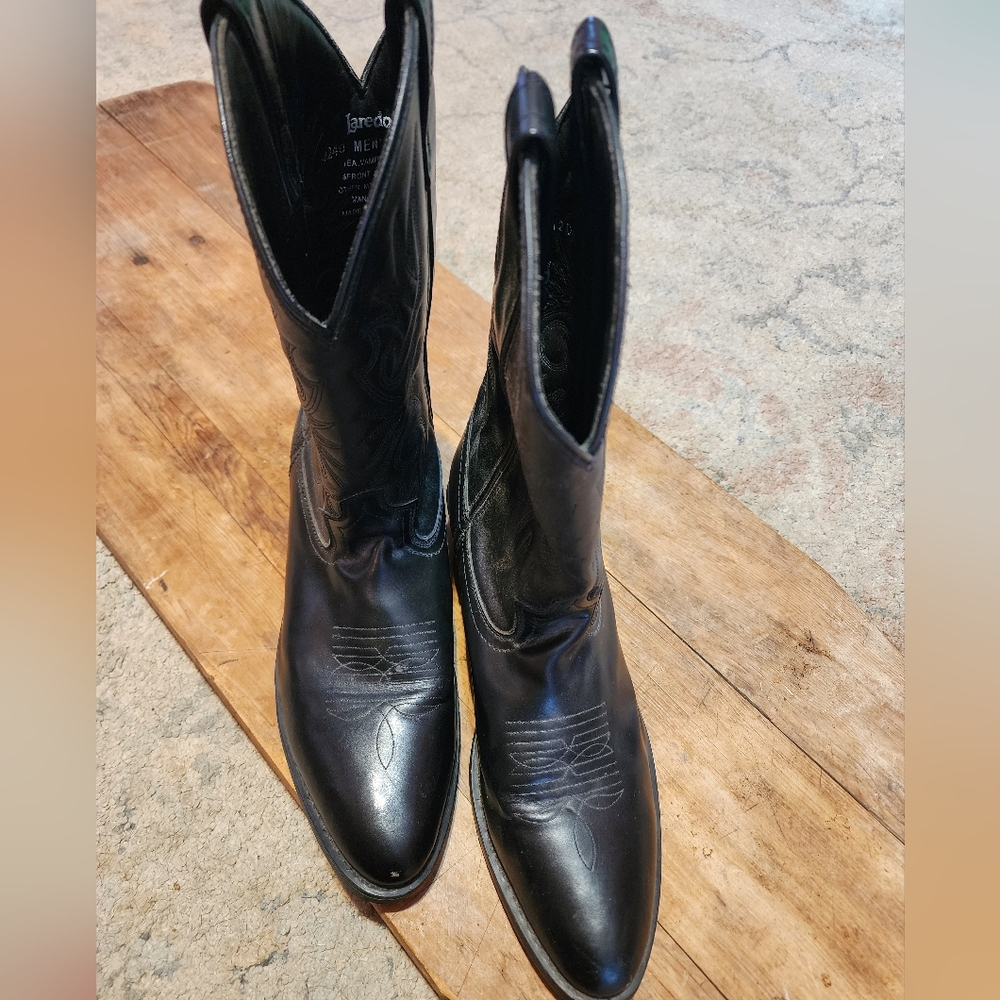 Men's Black Laredo Cowboy Boots 4240 Size 12D Lea Vamp Fox Western Point Toe